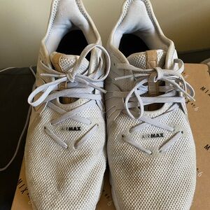 Nike Air Max Beige and Gray Sneakers. Women’s US 9.5